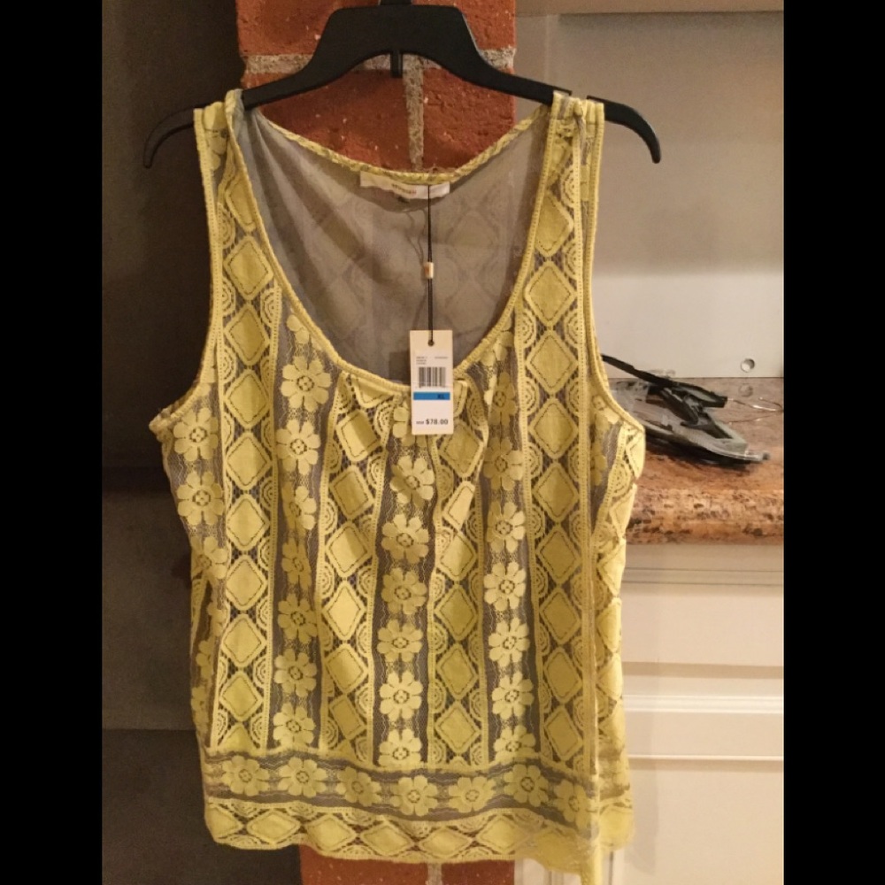Delicate women’s tank